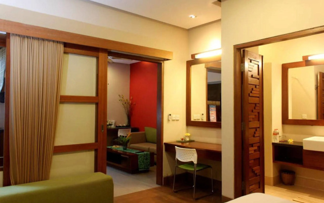The Green Zhurga Suites