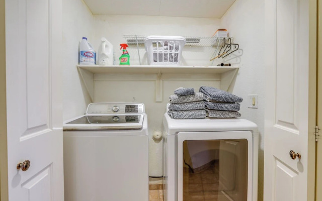 Goodyear Getaway w/ Heated Pool & Lake Views!