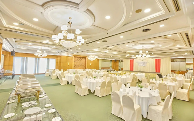 The Royal City Hotel