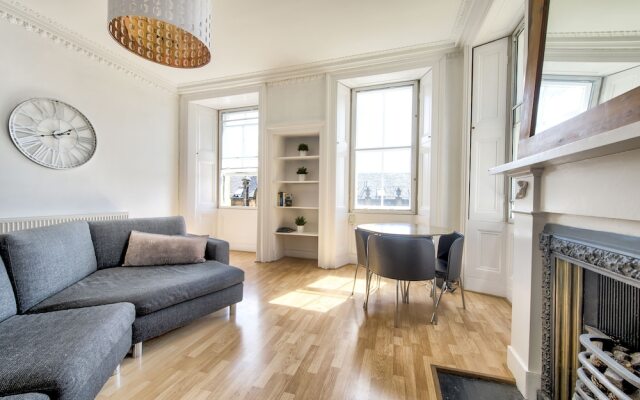 Johnston Terrace Apartment