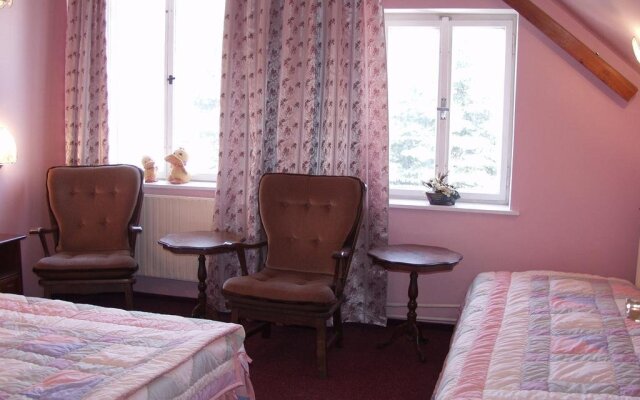 Relax House