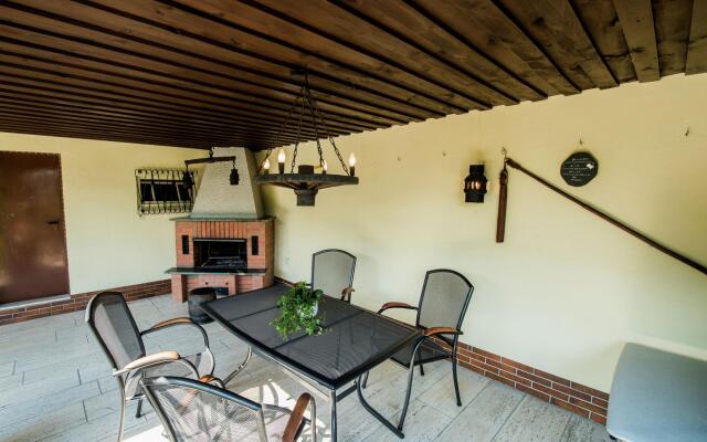 Modish Apartment in Plankenstein near Forest