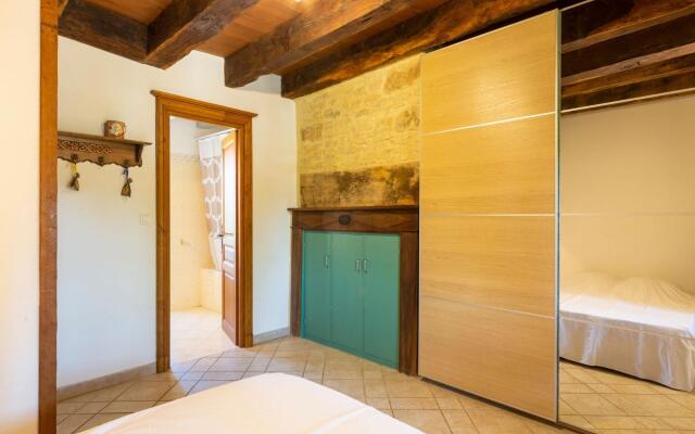 Fantastic Holiday Home in Dégagnac with Jacuzzi