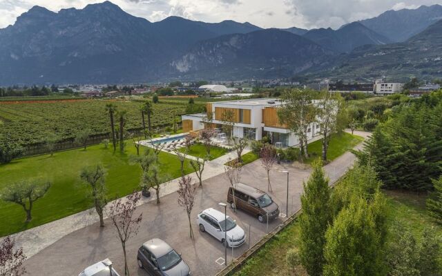 Alea Garda Lake Suite