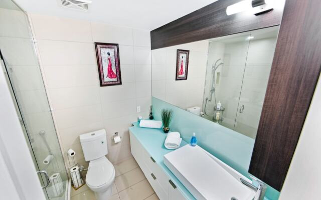 Deluxe Executive Suites