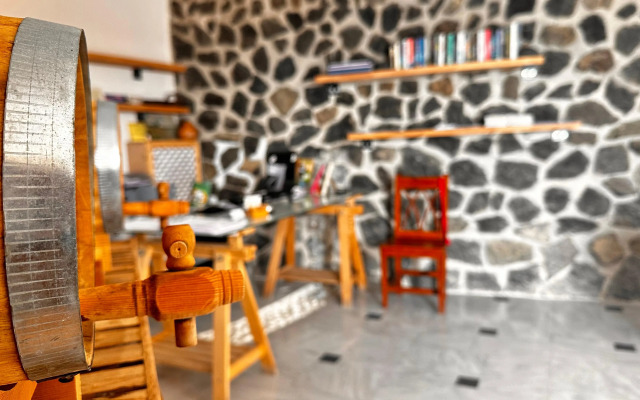 Phaos Santorini Suites