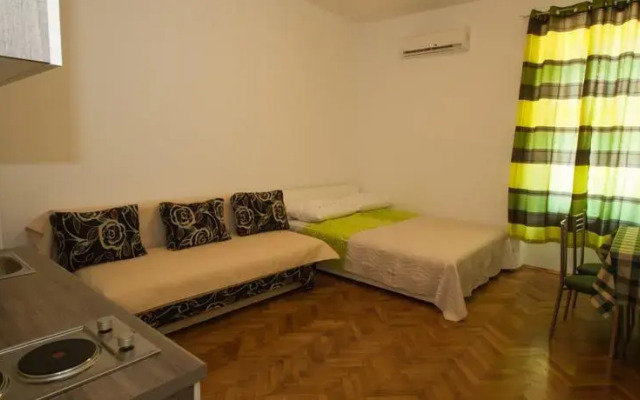 Central Jardin Guest House Split