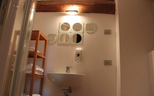 Blue Garibaldi Room & Breakfast