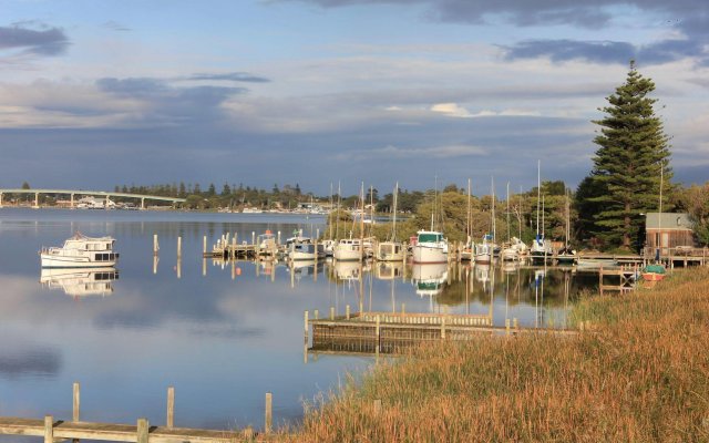 Boathouse - Birks River Retreat - Birks Harbour