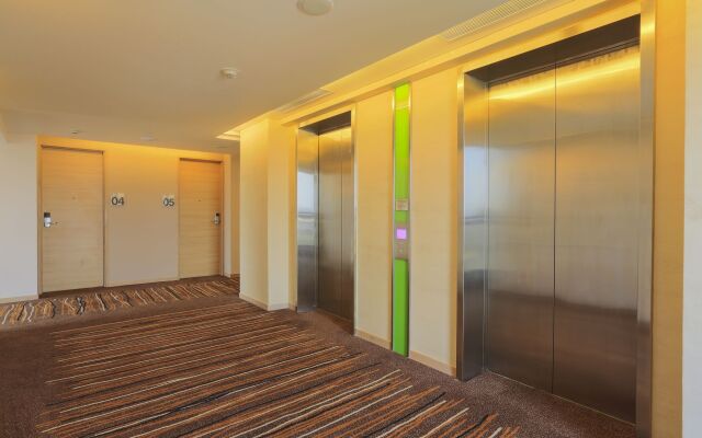 Holiday Inn Express Semarang Simpang Lima by IHG