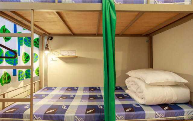 Vis House