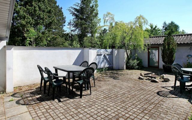 Secluded Holiday Home in Fårvang With Pool