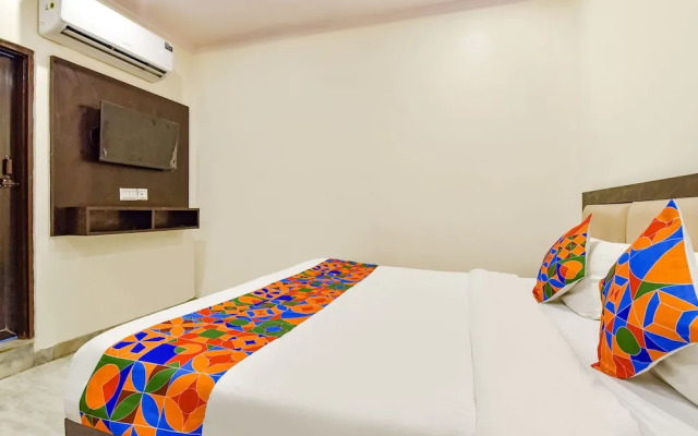 FabHotel Golden Leaf Mansarover
