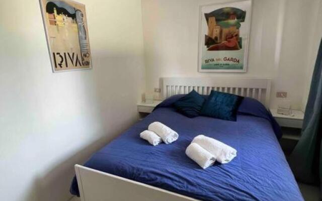 Entire home/flat 5min from Lake Garda