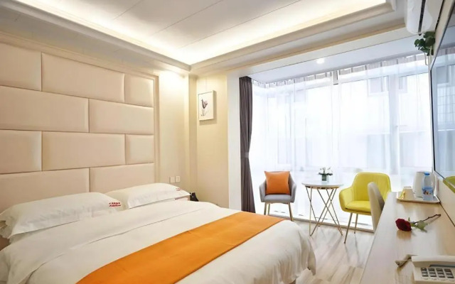 Shell Shanghai Baoshan District  Songbin Road Subway Station Hotel