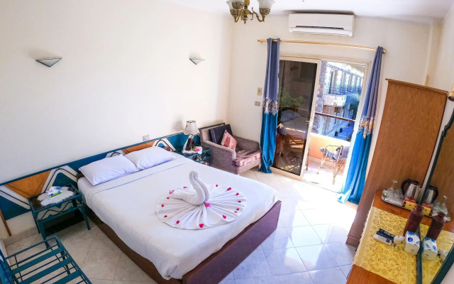 New Memnon Hotel