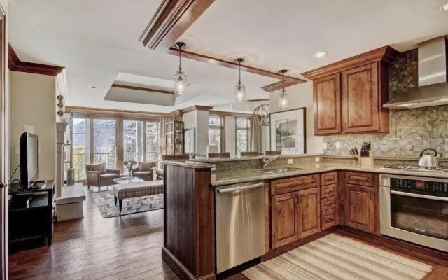 Vail Ritz-carlton 3 Bedroom Residence in Lionshead Village