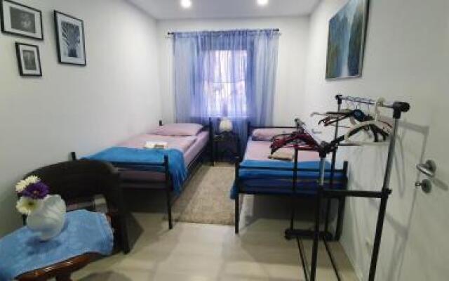 B-Hostel