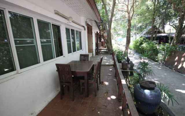 Season Samed Resort
