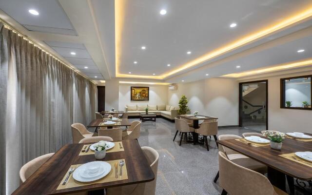Palm Stay - Studios & Rooms