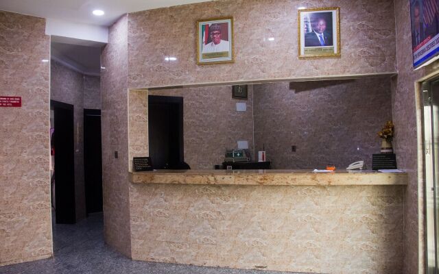 Sweet Season Luxury Suites