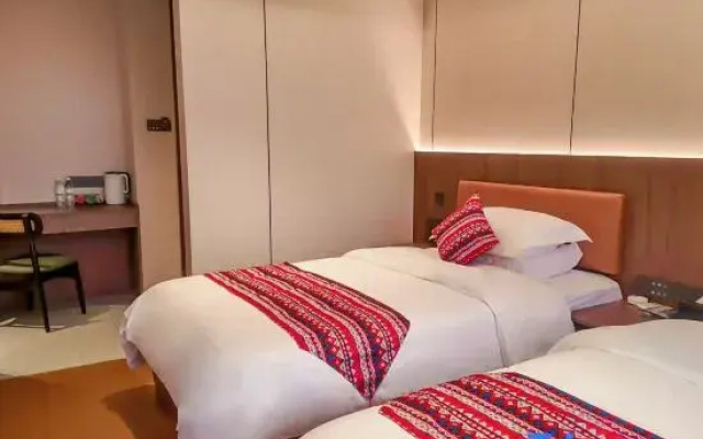 Huajian Minsha Hotel (Youhao Fashion Shopping Center)