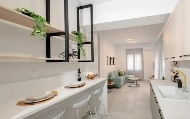 Minimal Chic Retreat Suite
