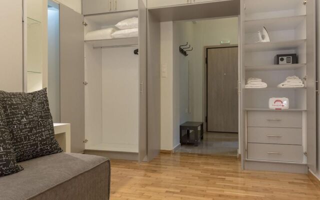 Cozy Flat with Terrace & Patio near Lycabettus