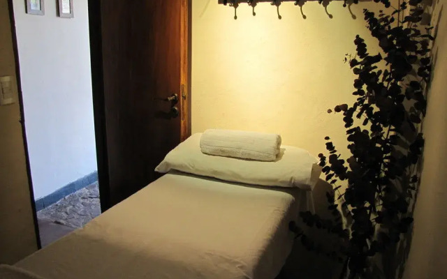 Loma Escondida Apart Cabañas & Spa