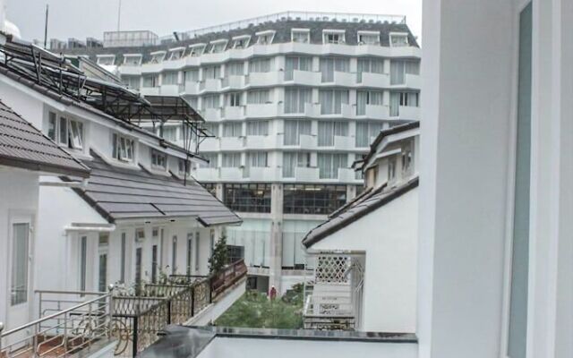 Ánh Tiên Hotel