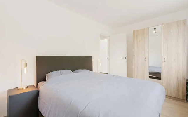 Modern Holiday Home in Ronse With Garden