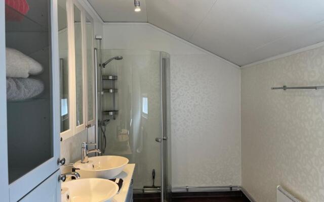 Apartment Uddevalla Bohuslän Bubbelbad