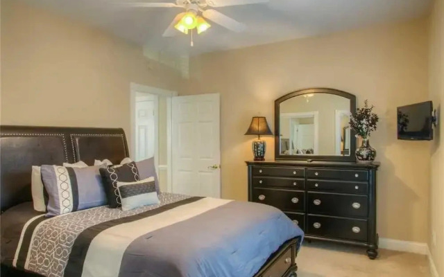 Magnolia Pointe Three-bedroom Apartment 201-4821