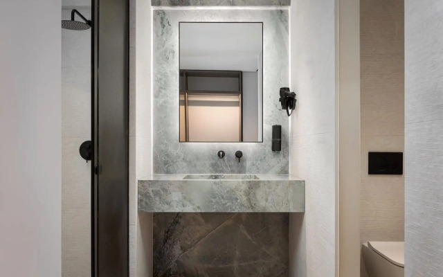 Avant Blue Boutique Hotel