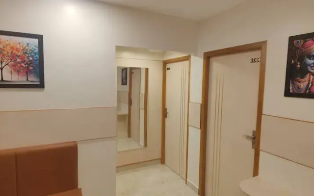 Nandhavanam A Business Class Residency