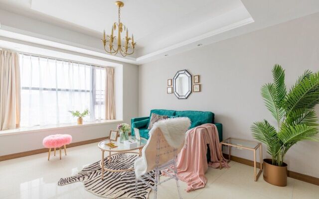 Locals Boutique Apartment Huafa Plaza 28