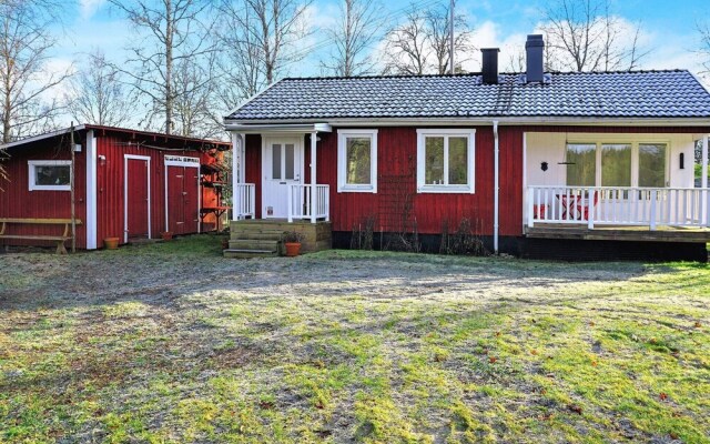 3 Person Holiday Home in Hok