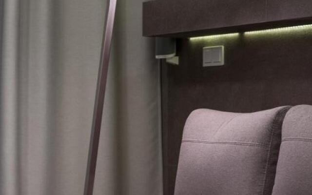 Top floor luxury apartment