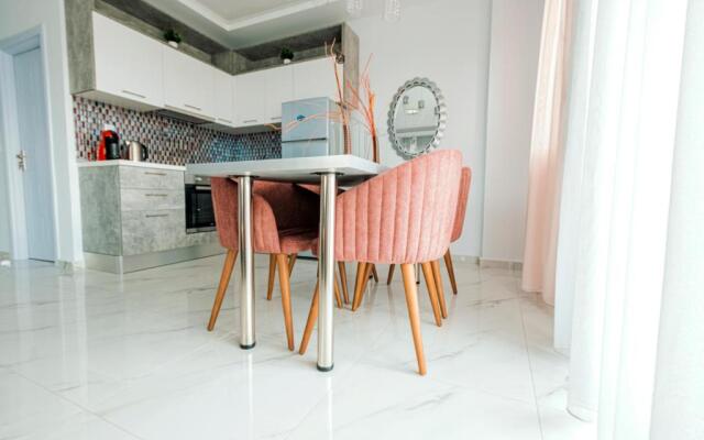 Design Suites Efharis (Brusco)