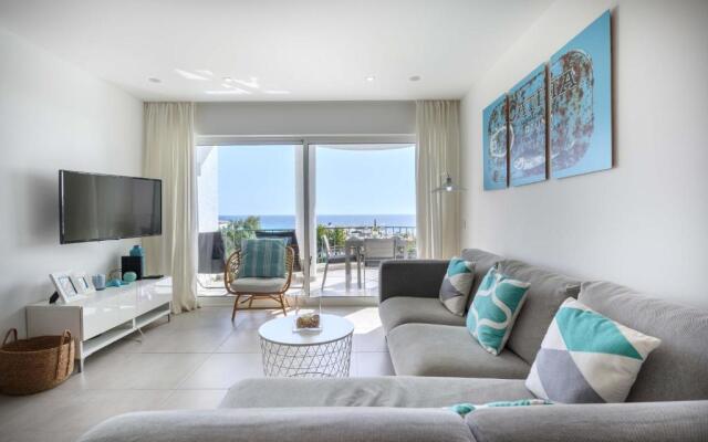 Waterside 3 Bedroom Sea View