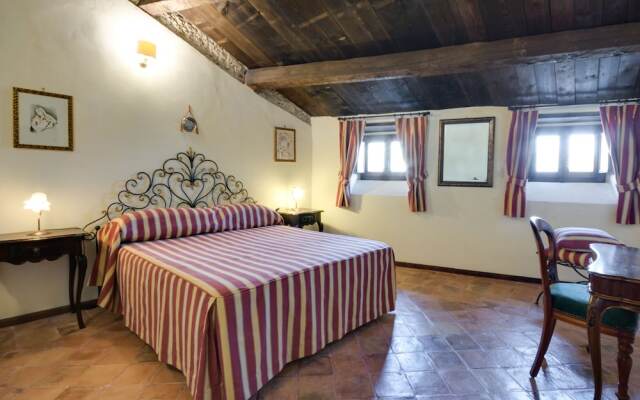 Castello Di Caccuri Suites