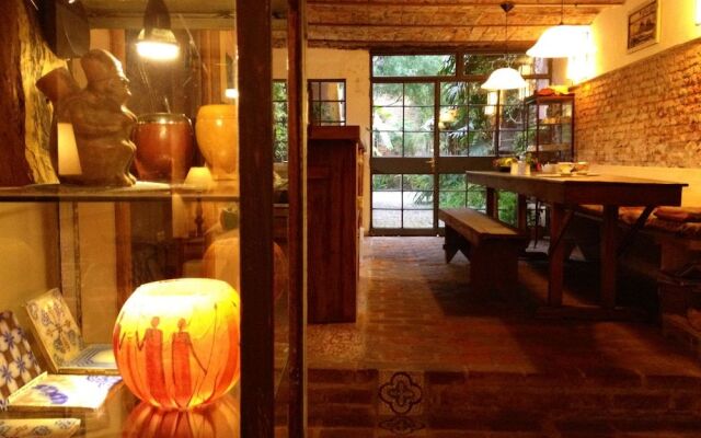 Colonia Suite Apartments