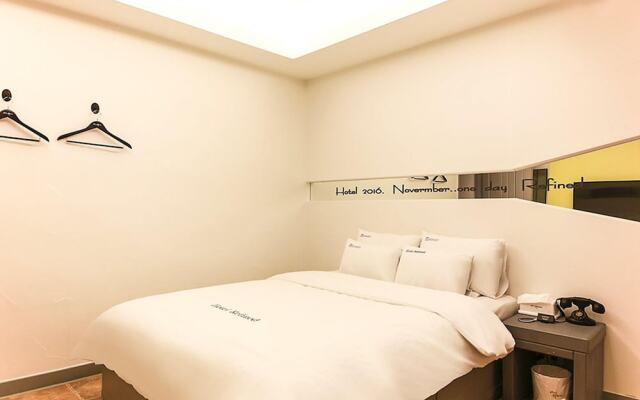 Refined Hotel