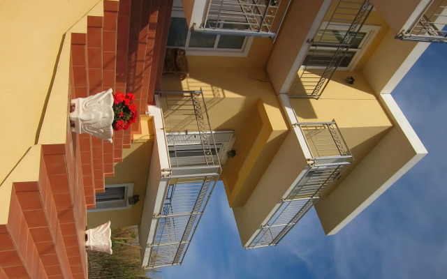 Baladinos Beach Apartment