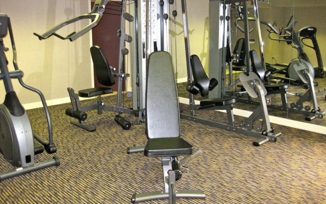 DoubleTree by Hilton St. Louis Airport