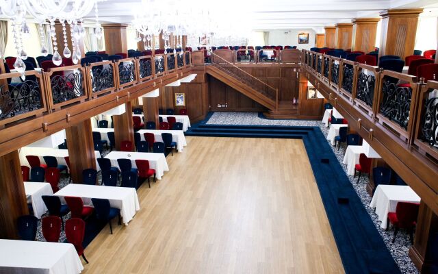 Complex Turistic Cornul Vanatorului