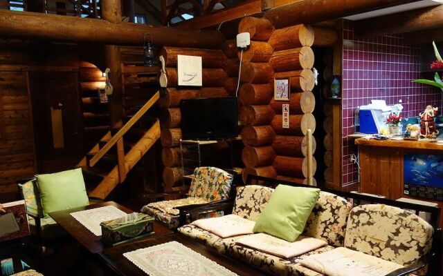 Log Pension Izumigamori