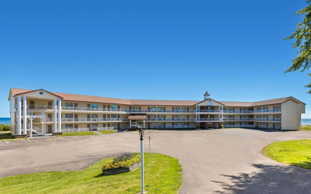 Quality Inn Lakefront