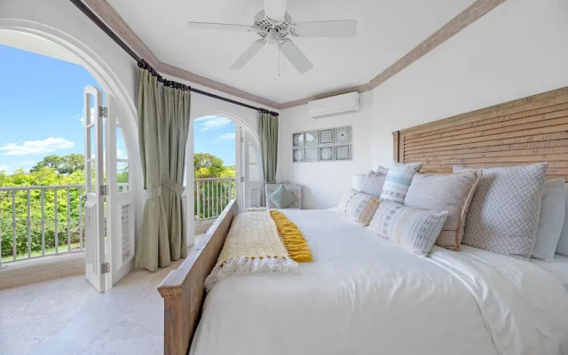 Royal Apartment 221 by Island Villas