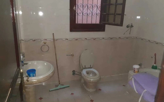 Kenzy Guest House
